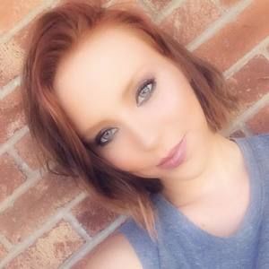 Meet your Posher, Leanna